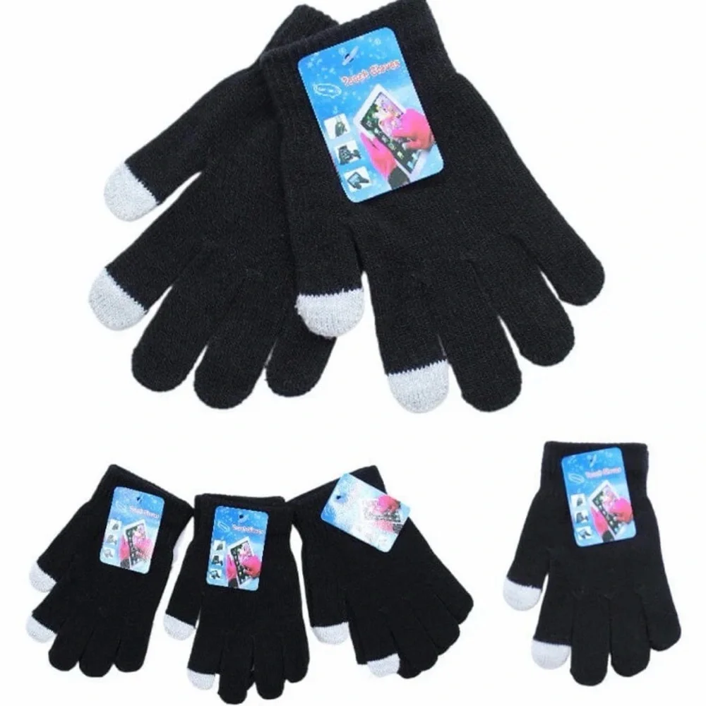Bundle of 4 winter touch gloves black